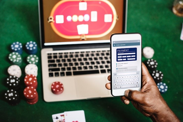 Tampilan Rummy Pool bazi bernuansa koral